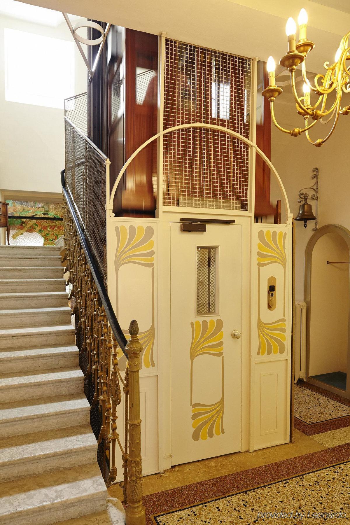 Adria Hotel 4*